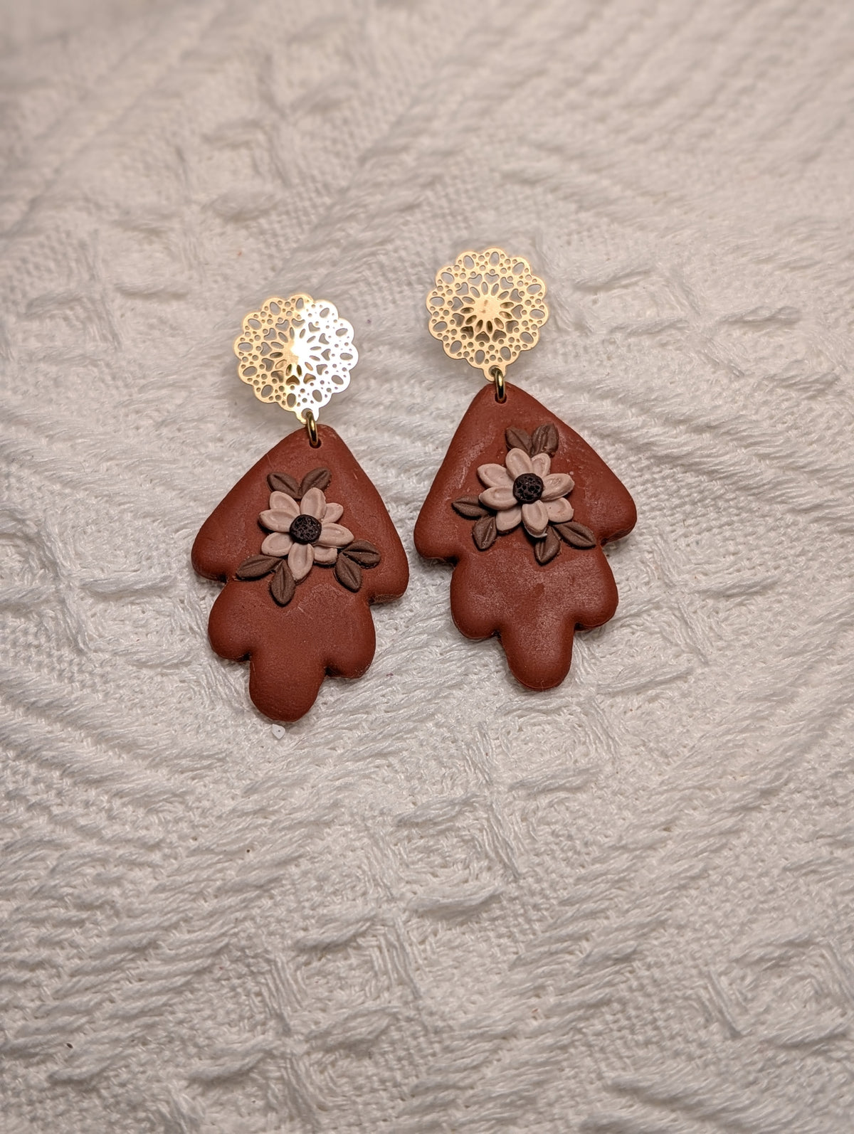 Aretes Hoja Esculpida Nude & Filigrana Vintage
